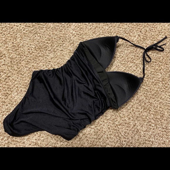 Victoria’s Secret “The Flawless One-Piece” - Picture 2 of 5